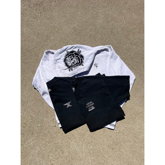 Sketchy Tank Original Graphic Tee Hooded Sweatshirt 3 Piece Bundle Size Large - Picture 1 of 5